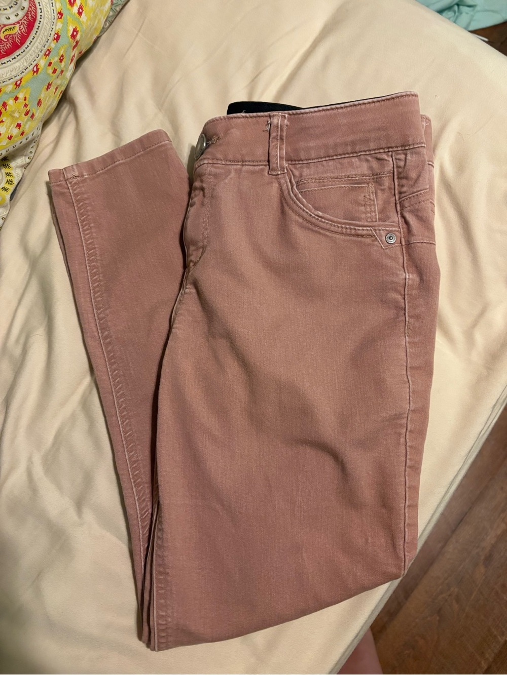 Democracy Skinny Jeans in Mauve Pink